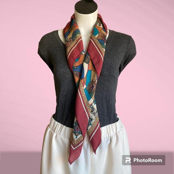 brilliant colored scarf - Picture 5 of 7